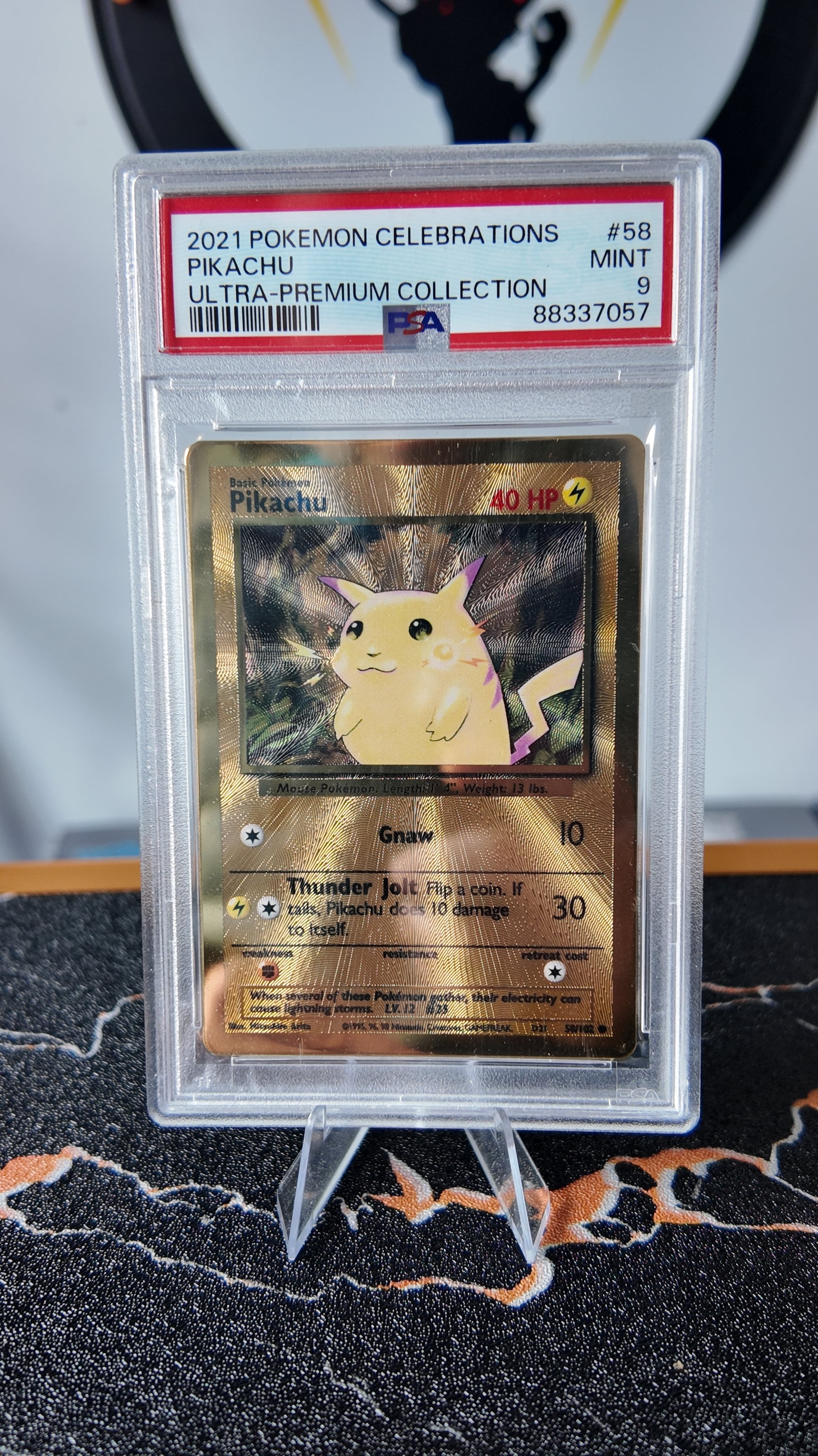 Pikachu Metálico UPC celebrations, PSA 9 - Pokeiberian Coleccionables