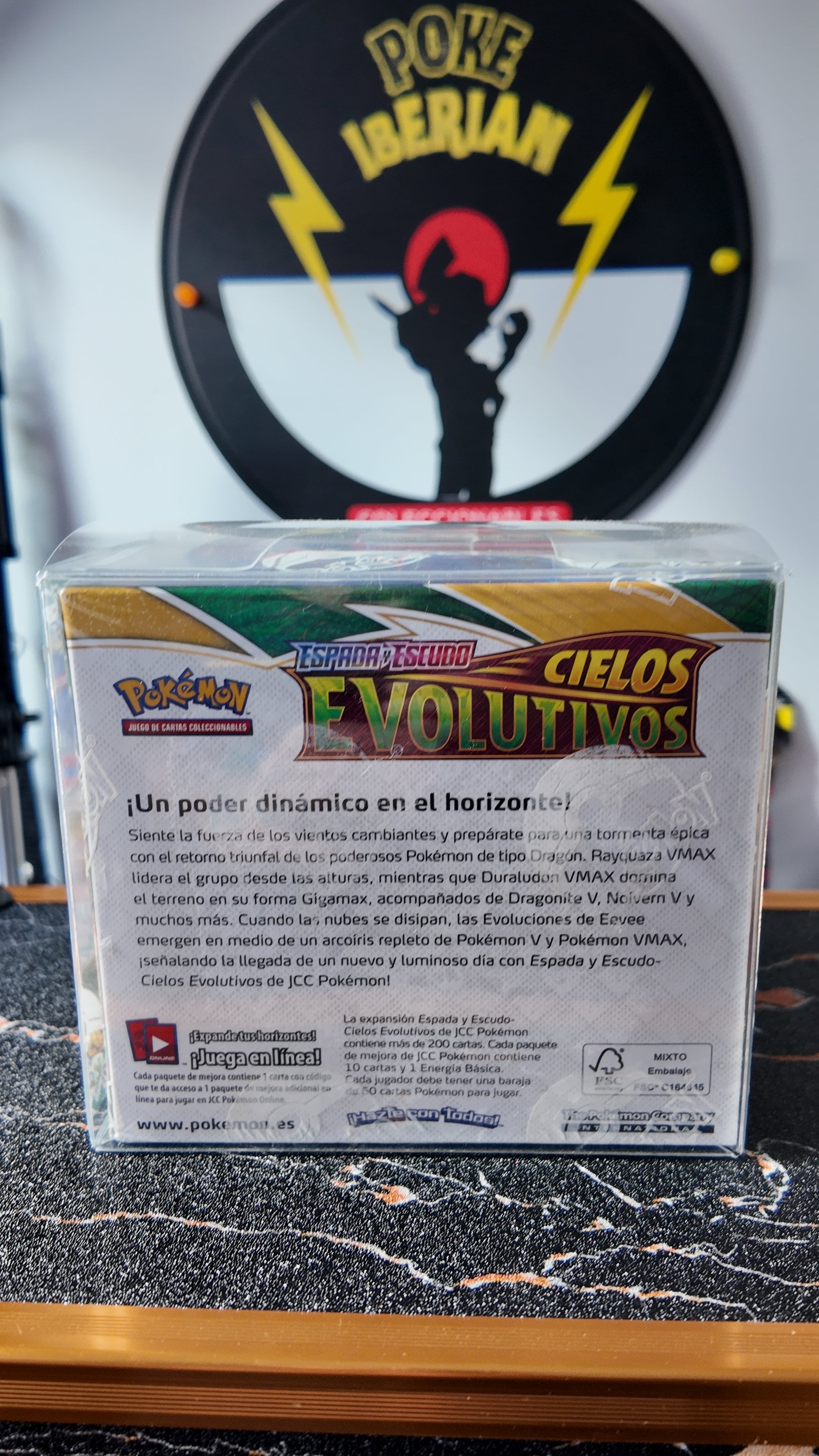 Caja de 36 sobres Cielos Evolutivos , Español - Pokeiberian Coleccionables