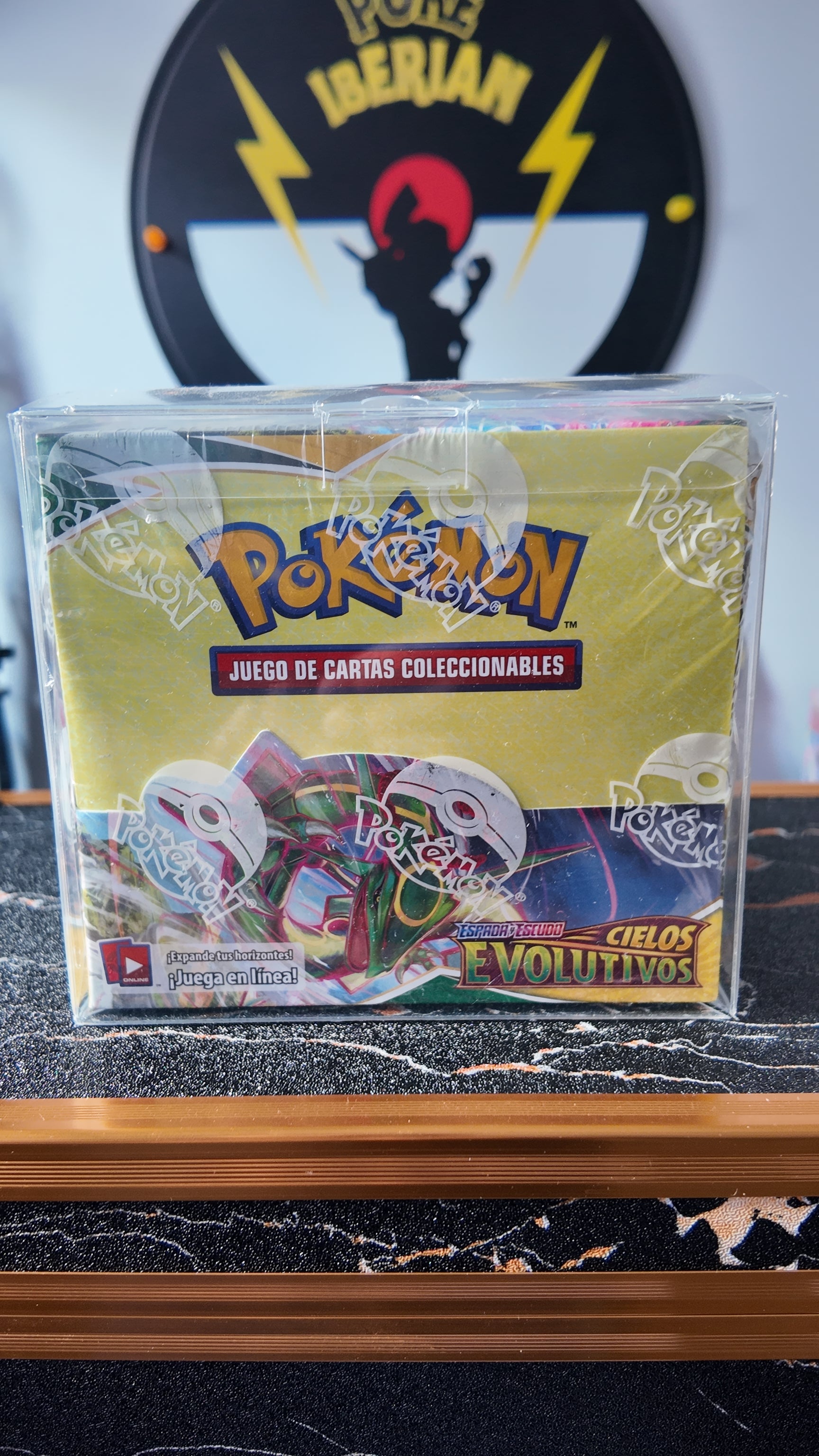 Caja de 36 sobres Cielos Evolutivos , Español - Pokeiberian Coleccionables