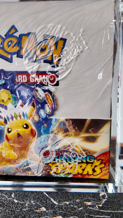 Booster Box 36 sobres Surging Sparks , Inglés, incluye protector acrílico .