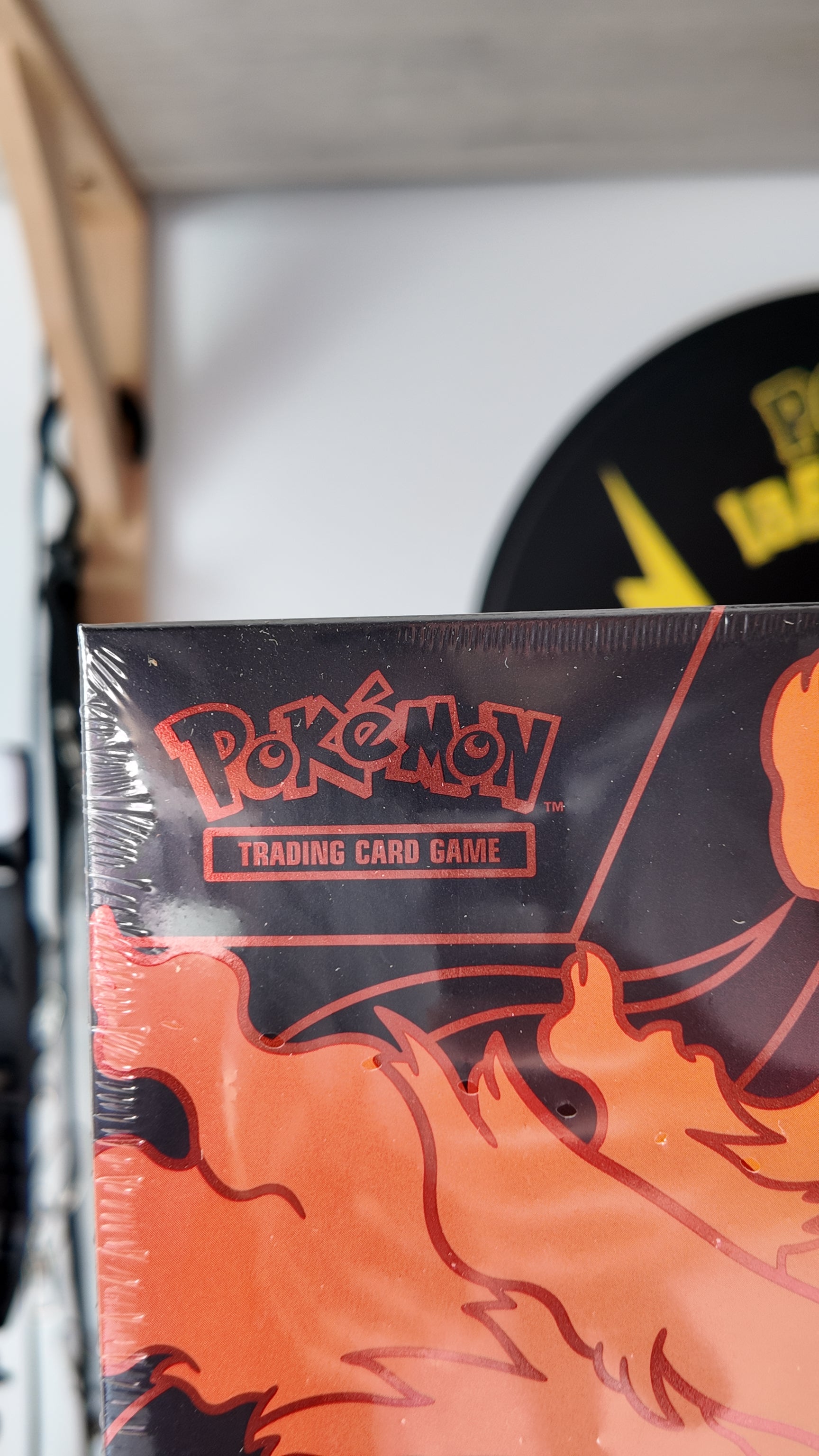 UPC Moltres del Team Rocket , Ingles